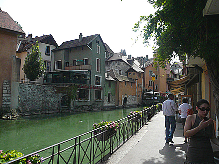 evian-1962.jpg